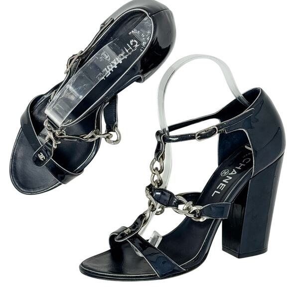 Chanel Patent & CC Logo Chain Link Navy Silver Block Heel Sandals size 39.5 - Picture 16 of 16
